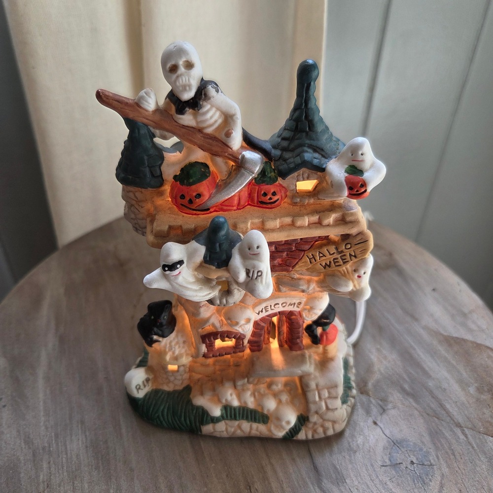 Spooky Hollow Lighted Porcelain Halloween House Vintage 1996 Grim Reaper Ghost